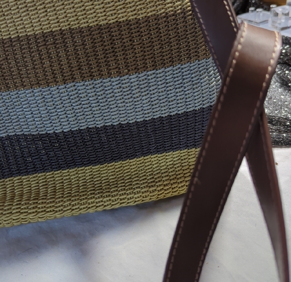 Blue and Brown Weave Shoulder Bag By Liz Claiborne - Picture 4 of 15